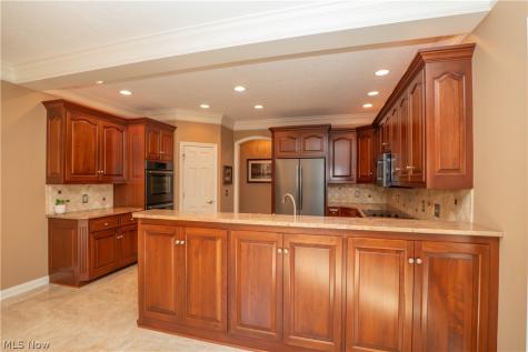 4966 Abbey Church Avenue NW Canton OH 44718