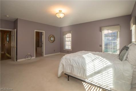 4966 Abbey Church Avenue NW Canton OH 44718