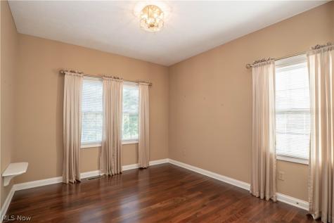 4966 Abbey Church Avenue NW Canton OH 44718
