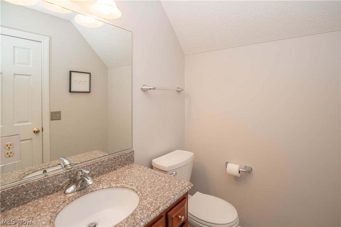 4966 Abbey Church Avenue NW Canton OH 44718