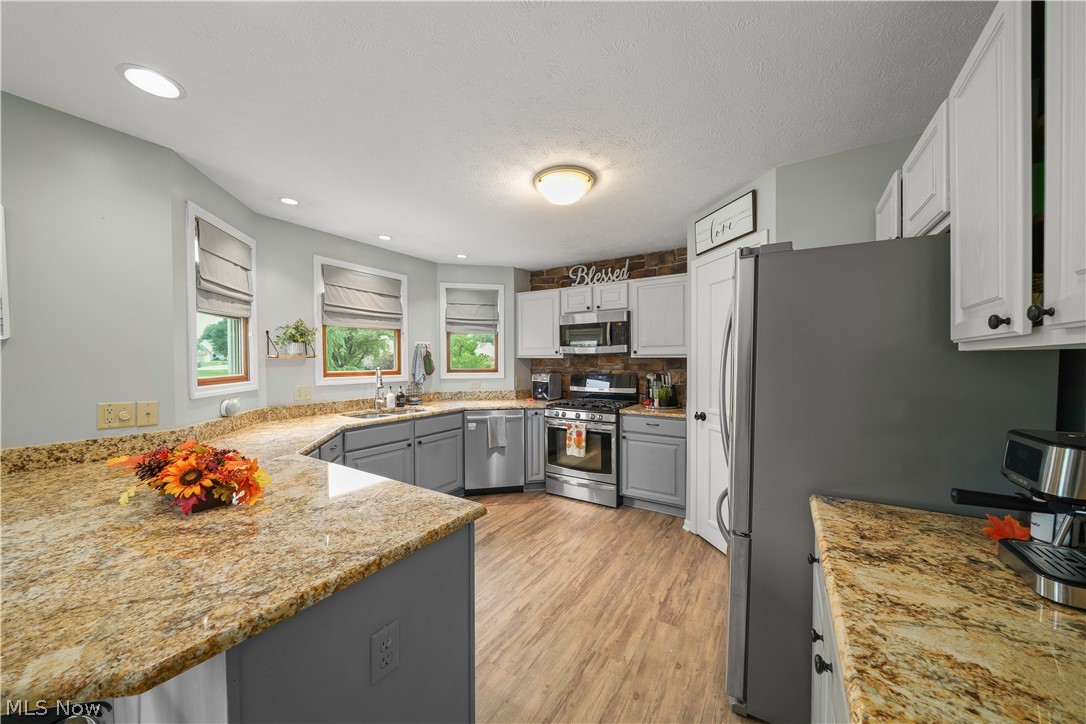 411 Hillbrook Drive Cuyahoga Falls OH 44223