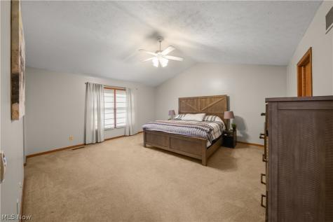 411 Hillbrook Drive Cuyahoga Falls OH 44223