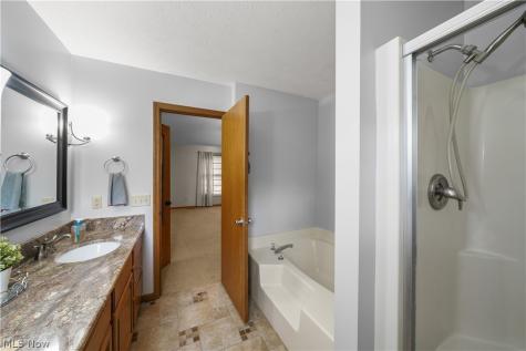 411 Hillbrook Drive Cuyahoga Falls OH 44223