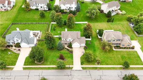 411 Hillbrook Drive Cuyahoga Falls OH 44223