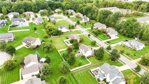 411 Hillbrook Drive Cuyahoga Falls OH 44223