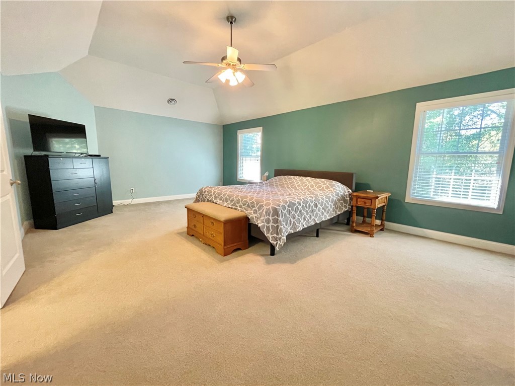 5558 Hollythorn Drive Brecksville OH 44141