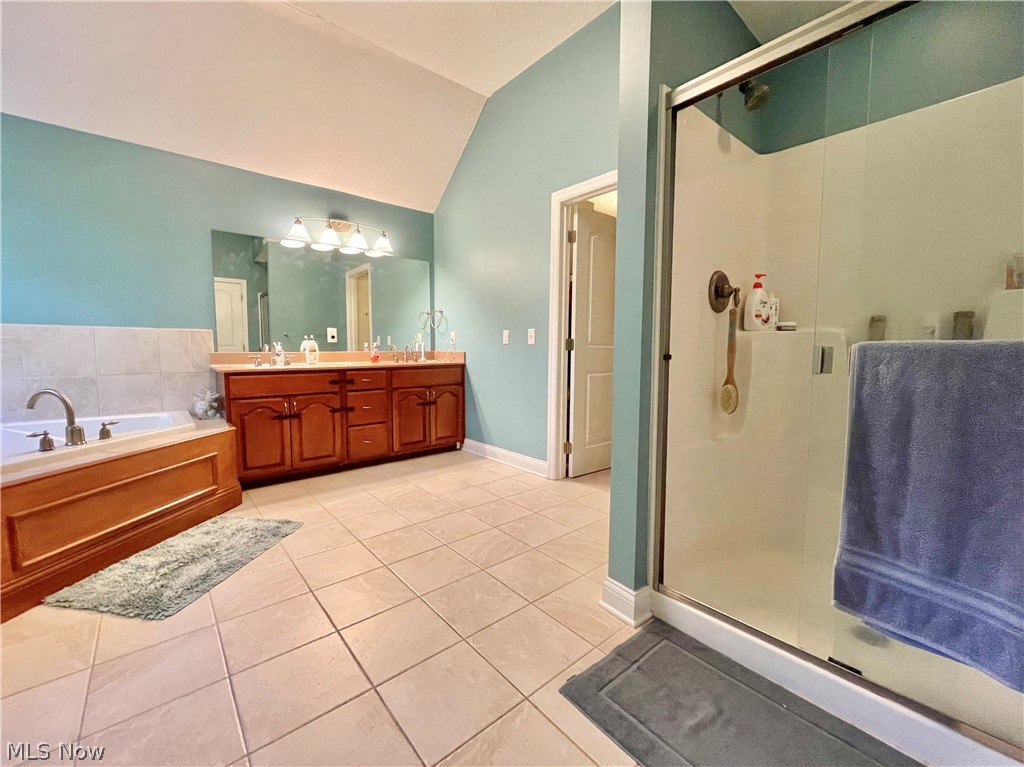 5558 Hollythorn Drive Brecksville OH 44141