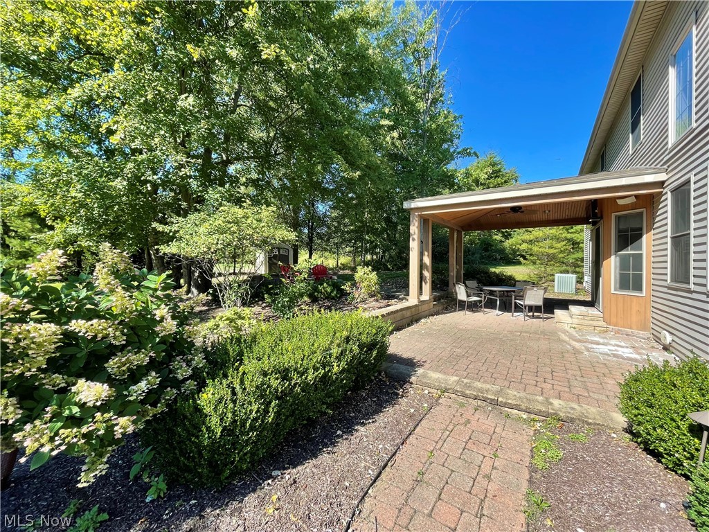 5558 Hollythorn Drive Brecksville OH 44141