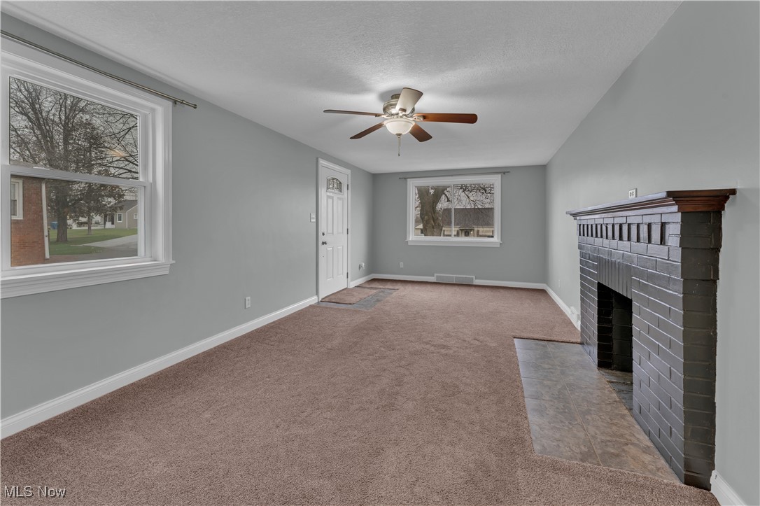 627 Poland Avenue Struthers OH 44471