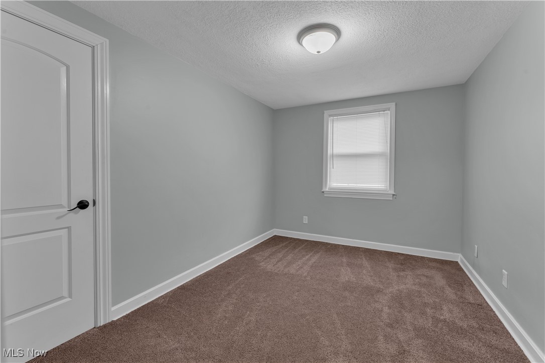 627 Poland Avenue Struthers OH 44471