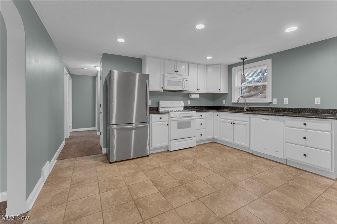 627 Poland Avenue Struthers OH 44471