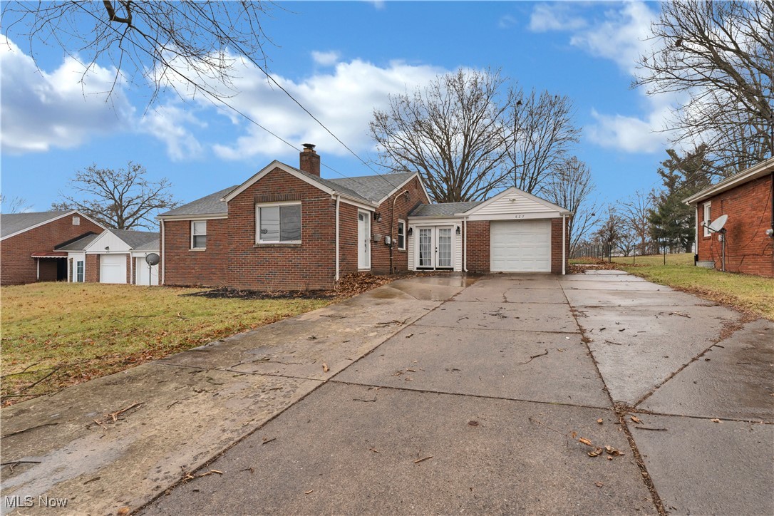 627 Poland Avenue Struthers OH 44471