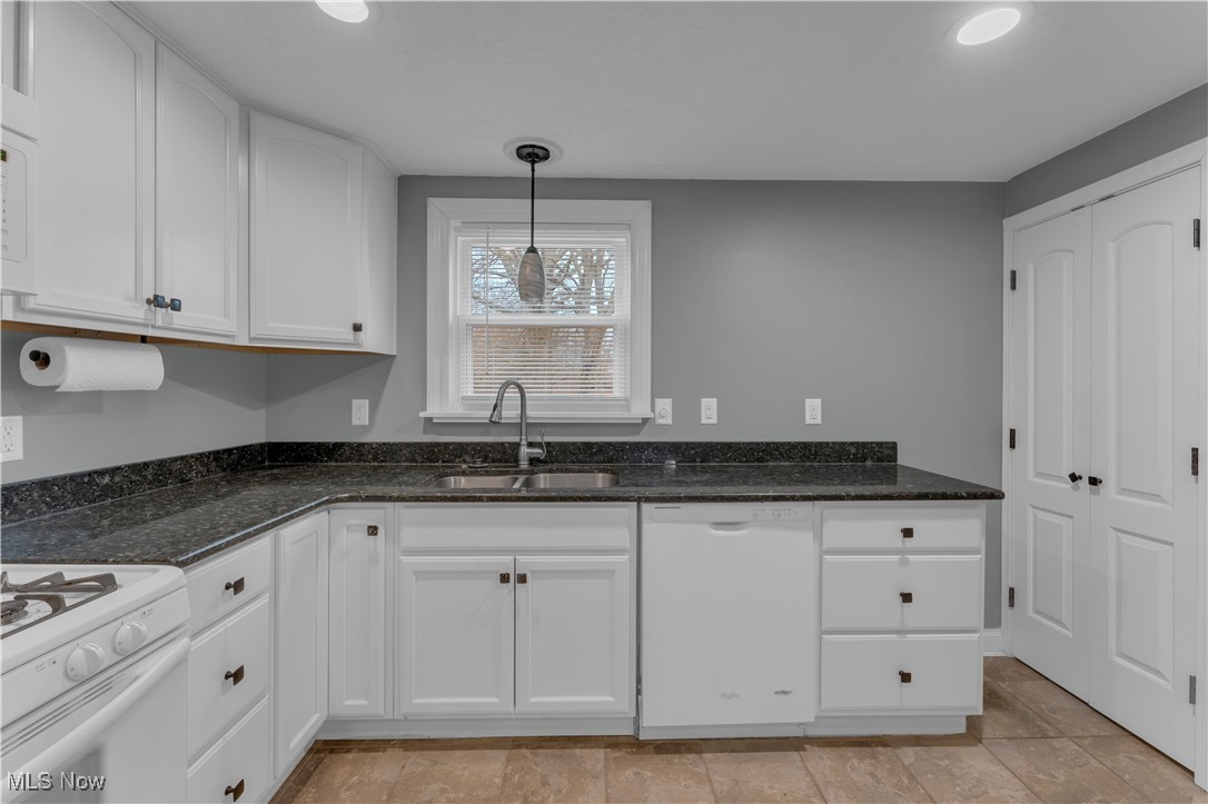 627 Poland Avenue Struthers OH 44471