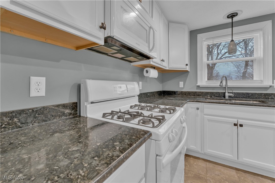 627 Poland Avenue Struthers OH 44471