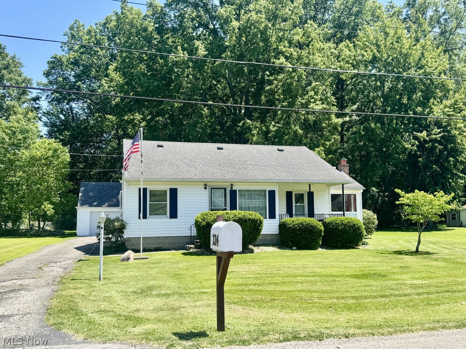 224 Oakwood Street Elyria OH 44035