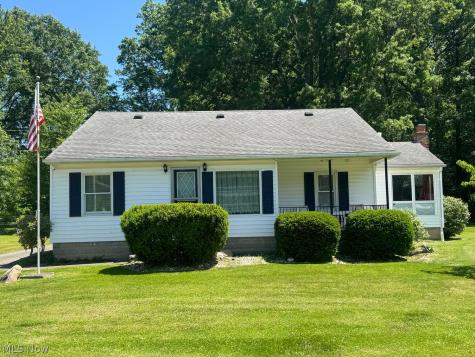 224 Oakwood Street Elyria OH 44035