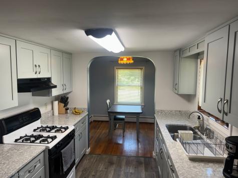 224 Oakwood Street Elyria OH 44035