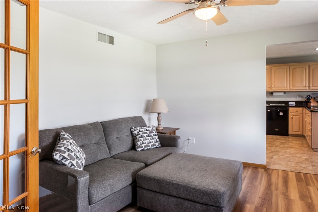 11183 Bloom Road Garrettsville OH 44231