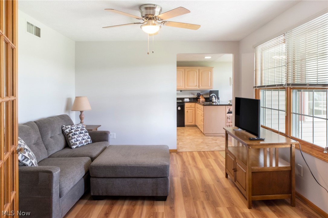 11183 Bloom Road Garrettsville OH 44231