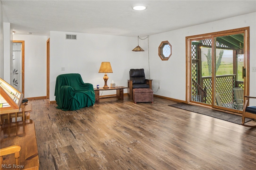11183 Bloom Road Garrettsville OH 44231