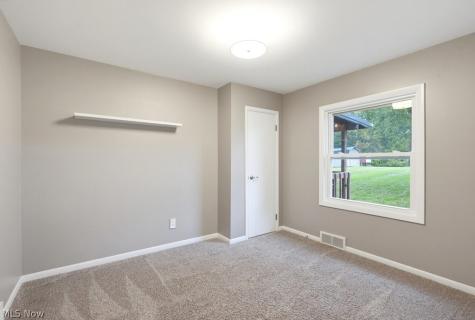 3882 State Route 43 Kent OH 44240