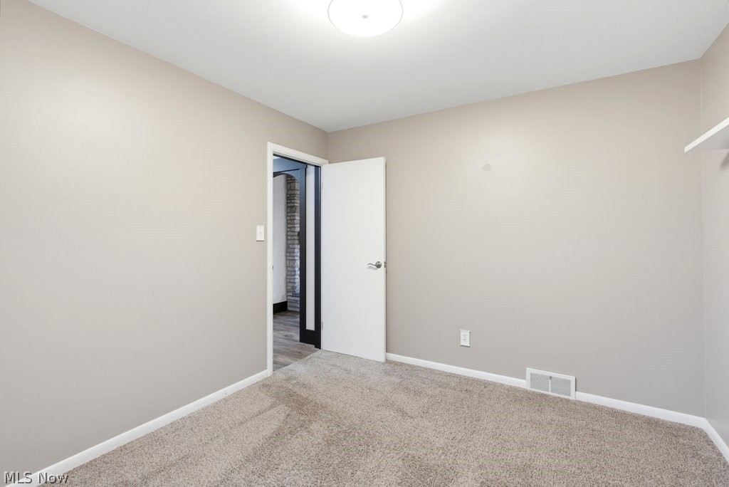 3882 State Route 43 Kent OH 44240