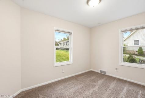 3882 State Route 43 Kent OH 44240