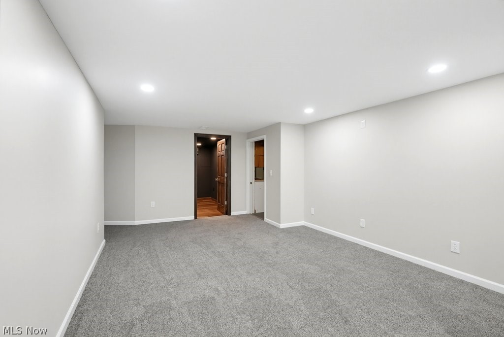 3882 State Route 43 Kent OH 44240