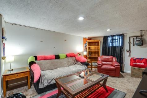 435 Selden Avenue Akron OH 44301