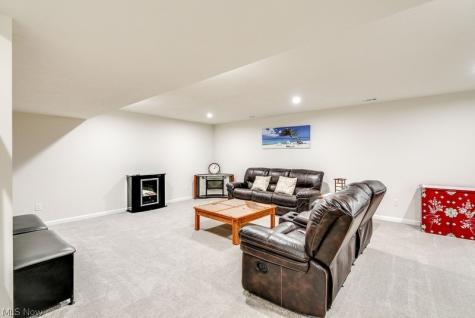 9058 Winfield Lane North Ridgeville OH 44039
