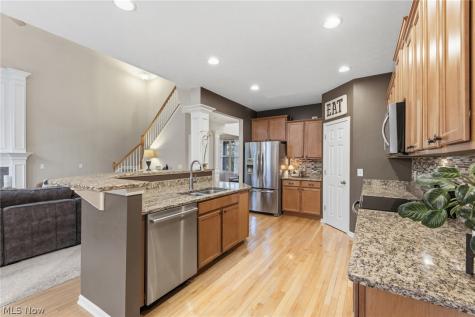 34453 Braemore Drive North Ridgeville OH 44039