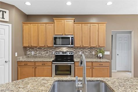 34453 Braemore Drive North Ridgeville OH 44039