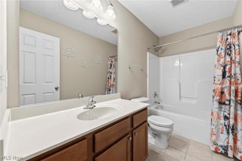 34453 Braemore Drive North Ridgeville OH 44039