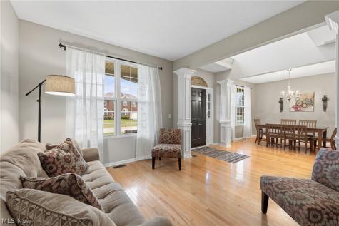 34453 Braemore Drive North Ridgeville OH 44039