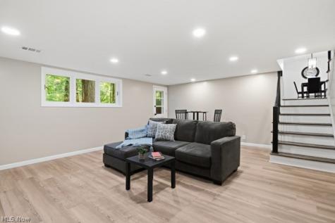 321 Royal Oak Boulevard Richmond Heights OH 44143