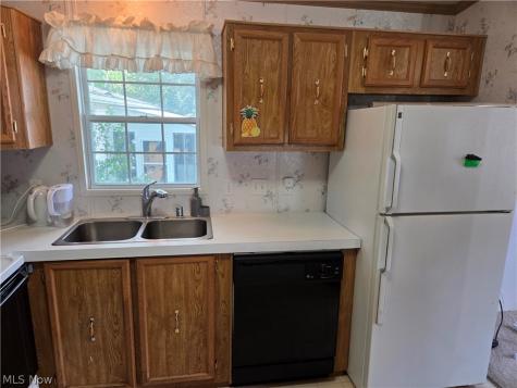 8 Maple Drive Olmsted Twp OH 44138