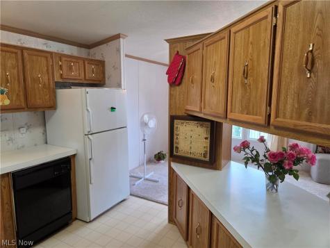 8 Maple Drive Olmsted Twp OH 44138