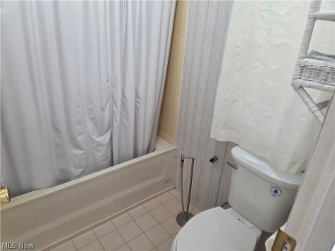 8 Maple Drive Olmsted Twp OH 44138