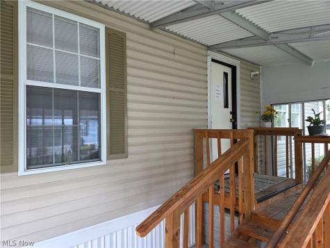 8 Maple Drive Olmsted Twp OH 44138