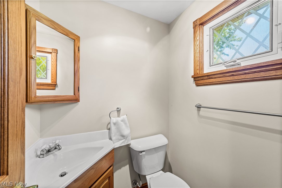 178 Beachwood Avenue Avon Lake OH 44012