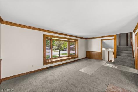 178 Beachwood Avenue Avon Lake OH 44012