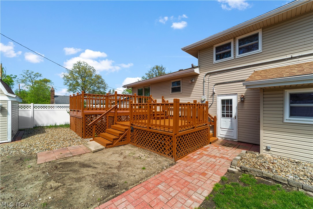 178 Beachwood Avenue Avon Lake OH 44012