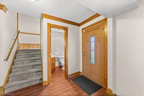 178 Beachwood Avenue Avon Lake OH 44012
