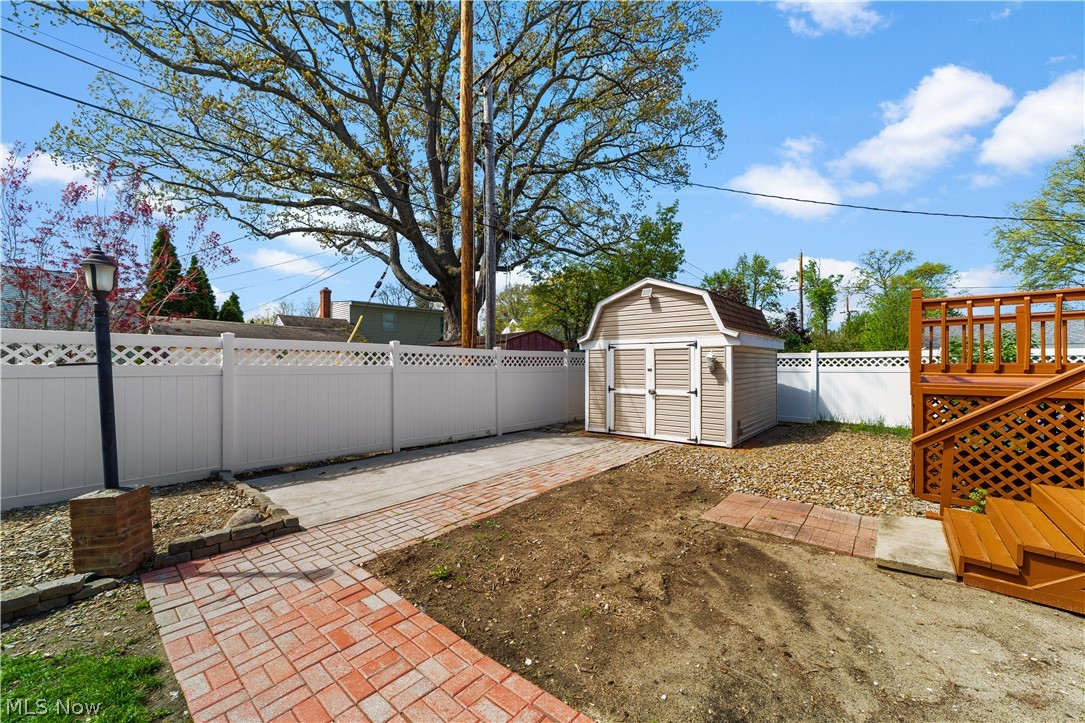 178 Beachwood Avenue Avon Lake OH 44012