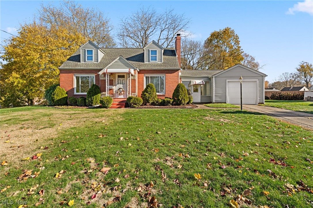 2638 S Graham Circle Akron OH 44312