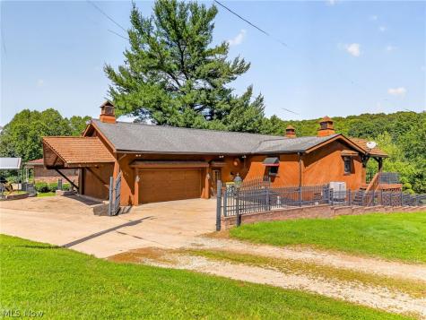1436 Magnolia Road SW Dellroy OH 44620