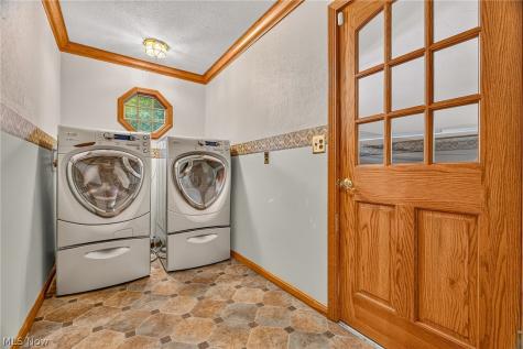 1436 Magnolia Road SW Dellroy OH 44620