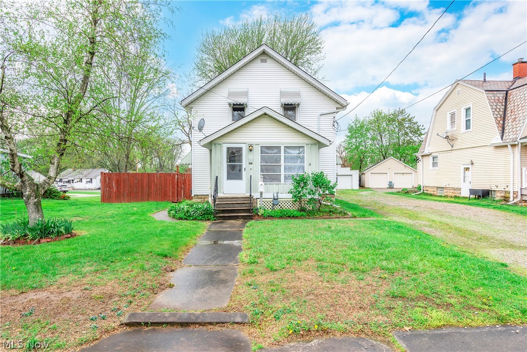 588 Jackson Street Amherst OH 44001