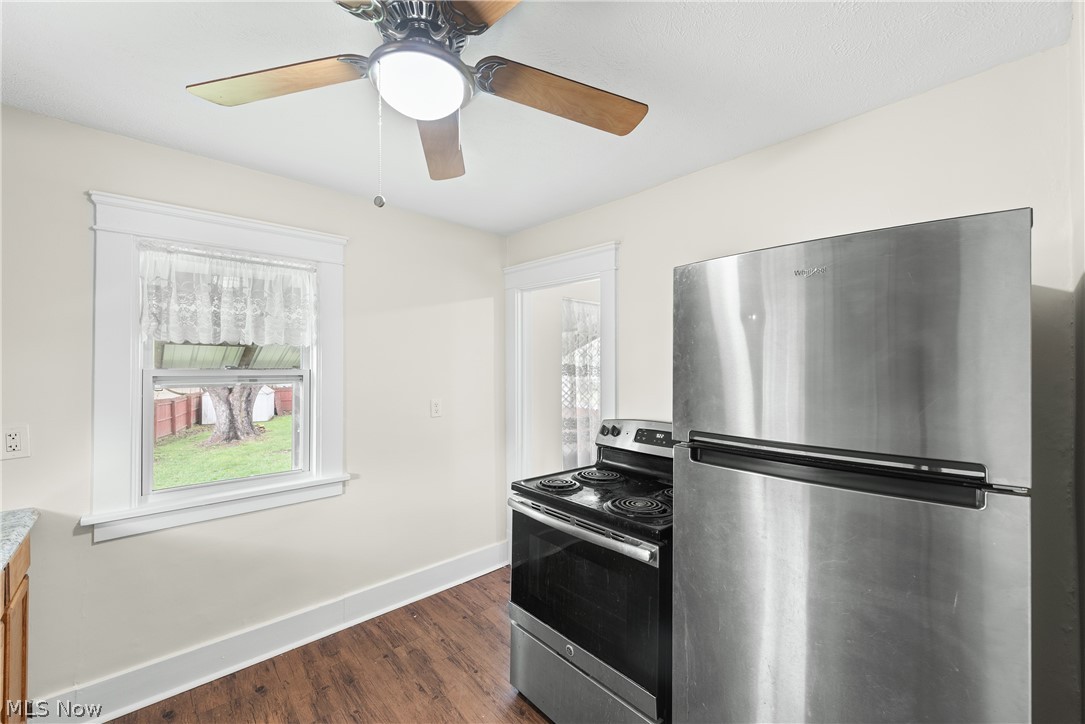 588 Jackson Street Amherst OH 44001
