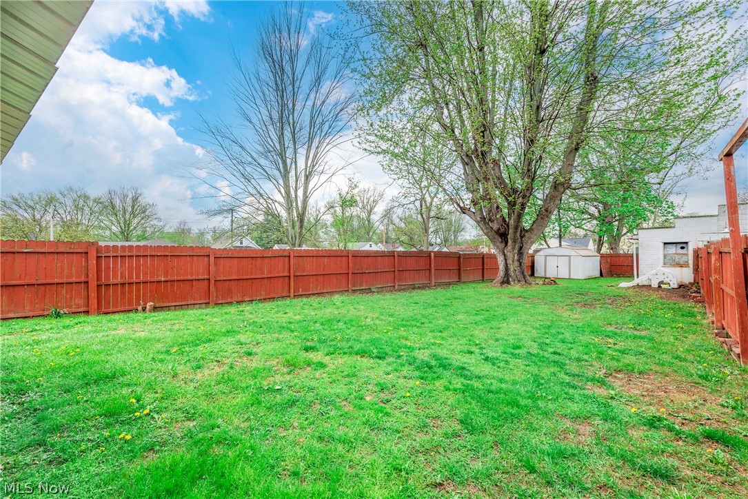 588 Jackson Street Amherst OH 44001
